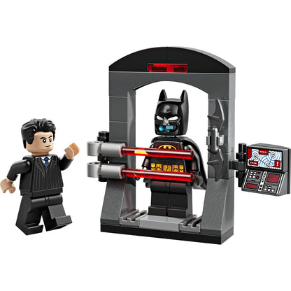 LEGO DC Batman: Bruce Wayne & the Batsuit Polybag / Paper Bag